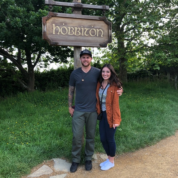 Meet your posher, Caylie - Picture 3 of 7